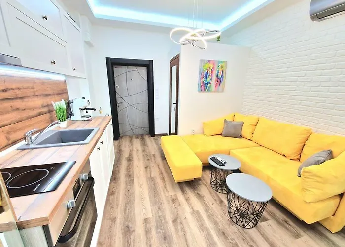 ベッド・アンド・ブレックファスト The Little